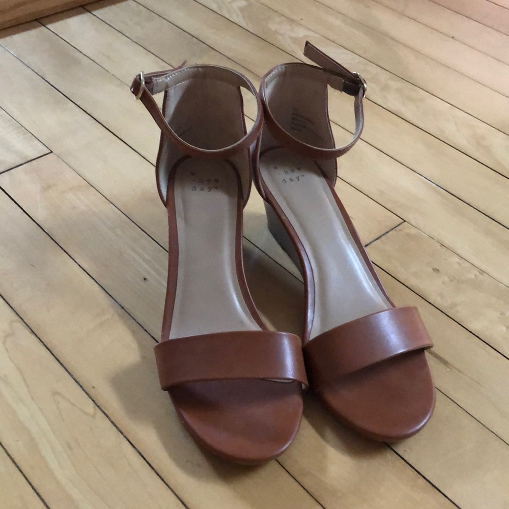 Brown heeled sandals